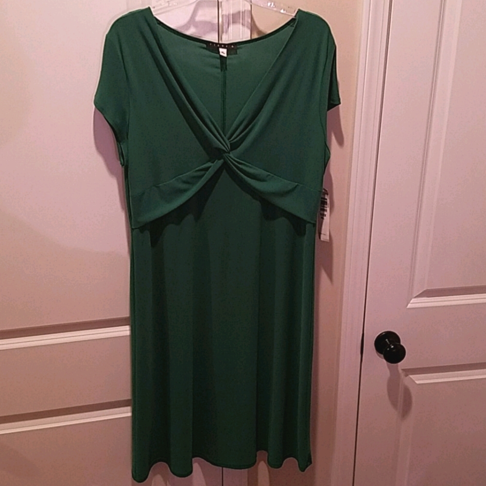 Tiana B. green dress NWT